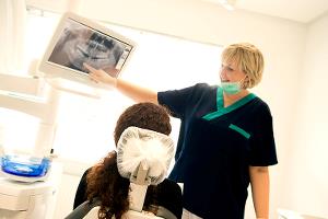 Syreskader tænder behandling hos tandlæge